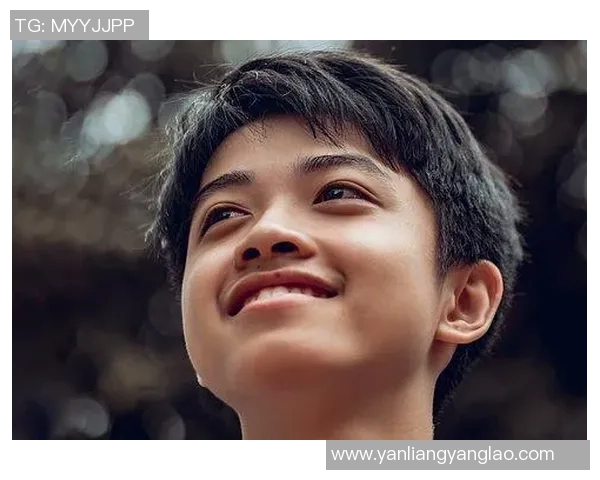 杨伟专访:从青涩少年到篮球巨星的成长之路回顾