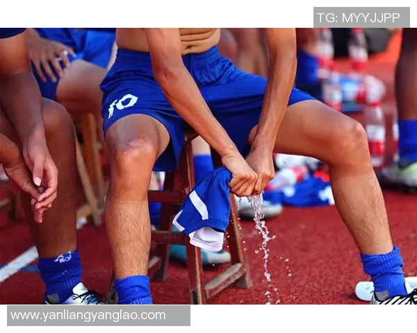 足球明星身上难道没有汗水和气味的真实故事吗