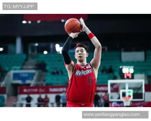 深圳足球队以93分领跑世界杯积分榜展现强劲实力和不俗表现